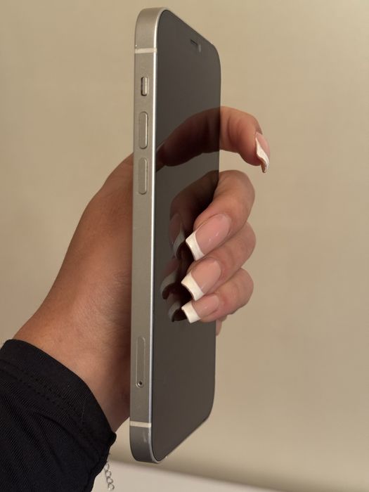 Iphone 12, 128GB бял