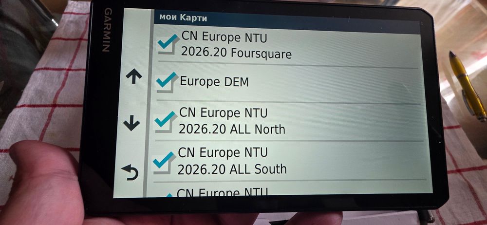 Навигация за Камион Garmin Dezl LGV700 пкомплект карти за цяла Европа