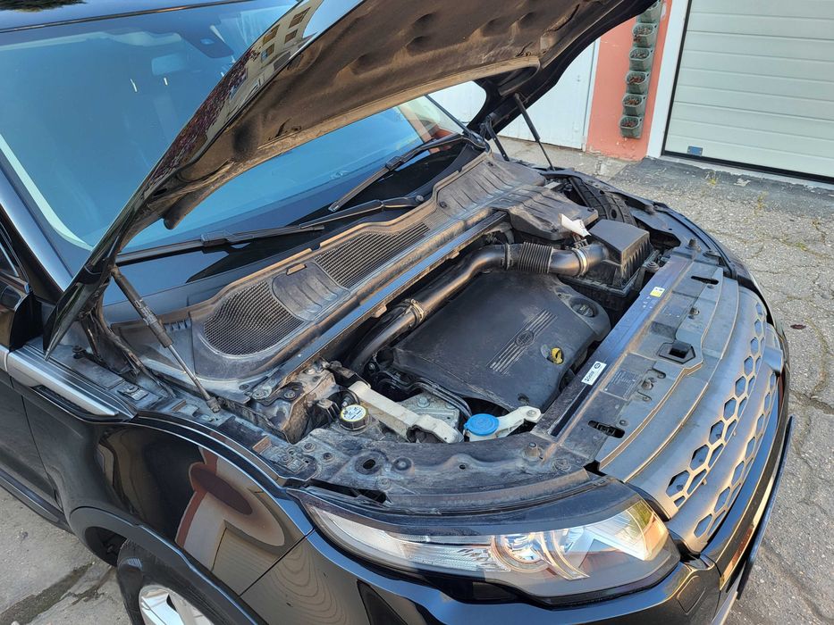 Vând Range Rover Evoque ,2015 2.2 diesel (150 CP) manuala 140000 km