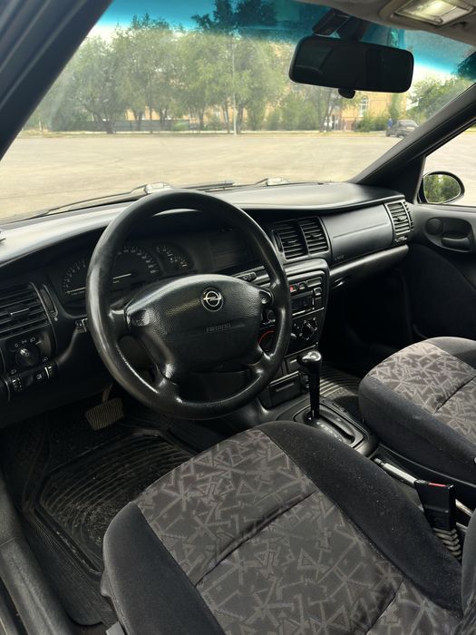 Продам машину Opel Vectra B