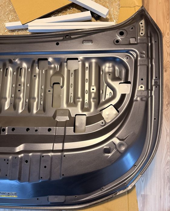 Преден капак за Toyota RAV4 (2019+)