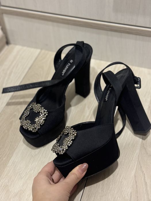 Туфли очень красивые и высокие FLOWER