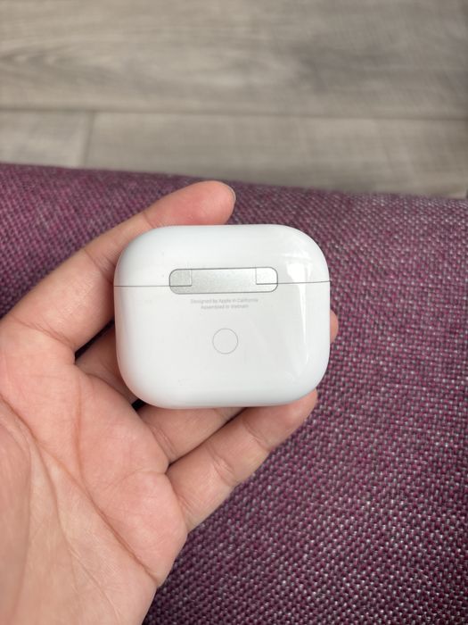 Продам airpods 3