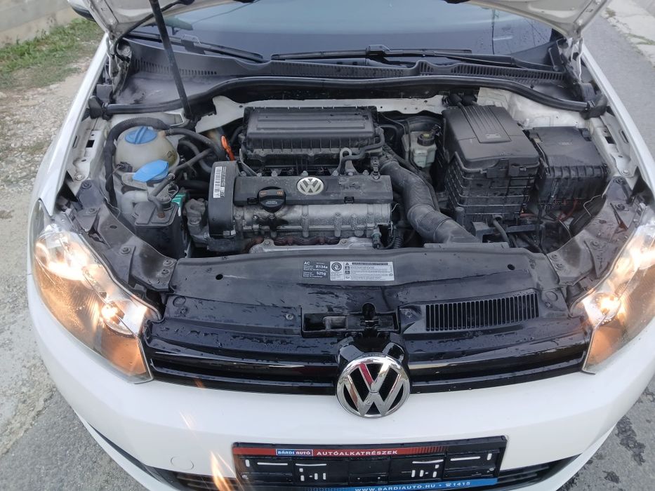 Vw golf 6 ,2010,motor 1,4mpi euro 5 km102000 carte servis