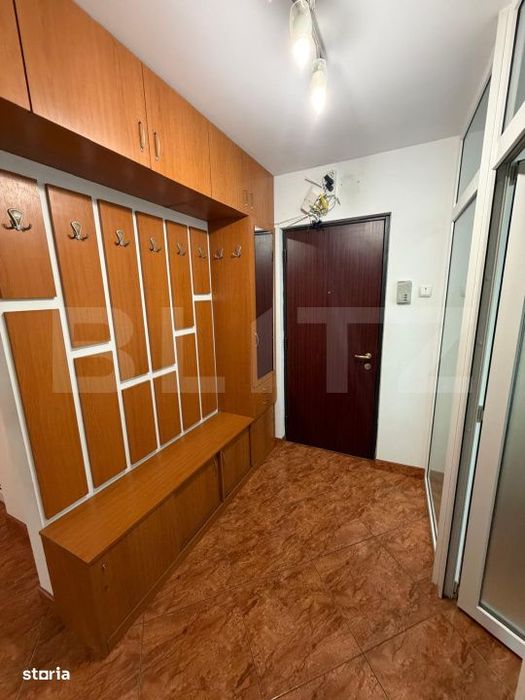 Apartament 3 camere, 2 bai, 2 balcoane, zona Decebal-Dacia