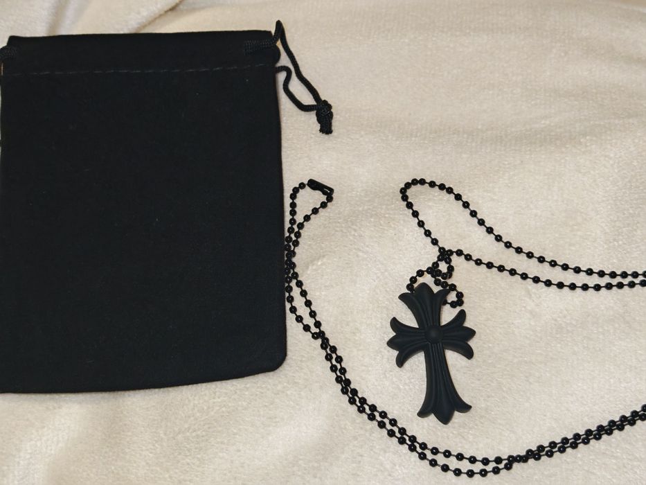 Cruce  Chrome Hearts Silicon