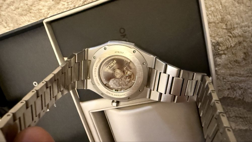 Продам часи D1 Milano оригинал механический sotiladi