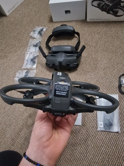 Drona DJI Avata 2 - Fly More Combo - garanție pana in 2028 - noua