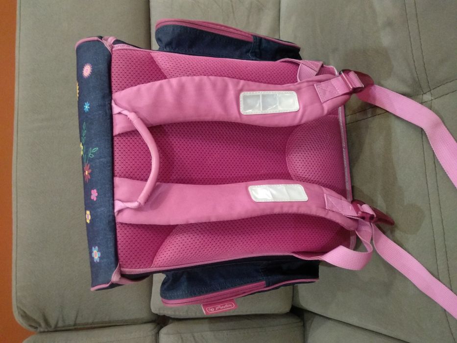 Висок клас ученическа раница