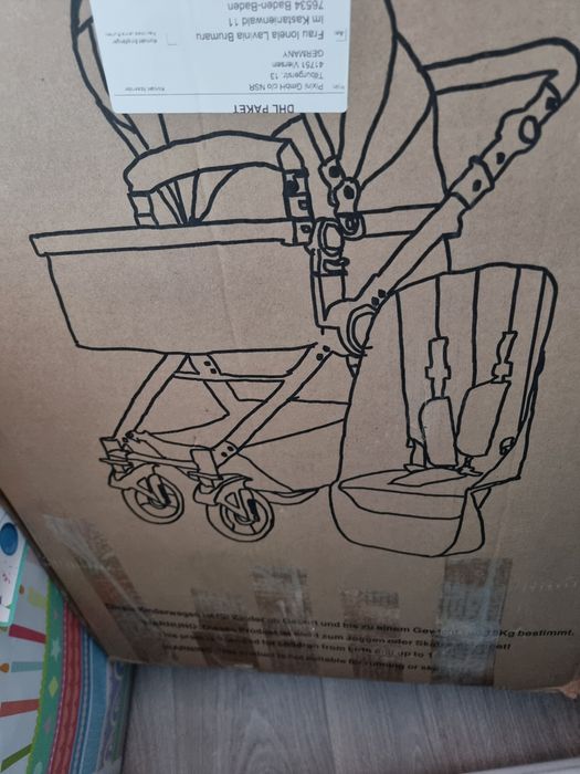 Carucior pixini arata foarte bine