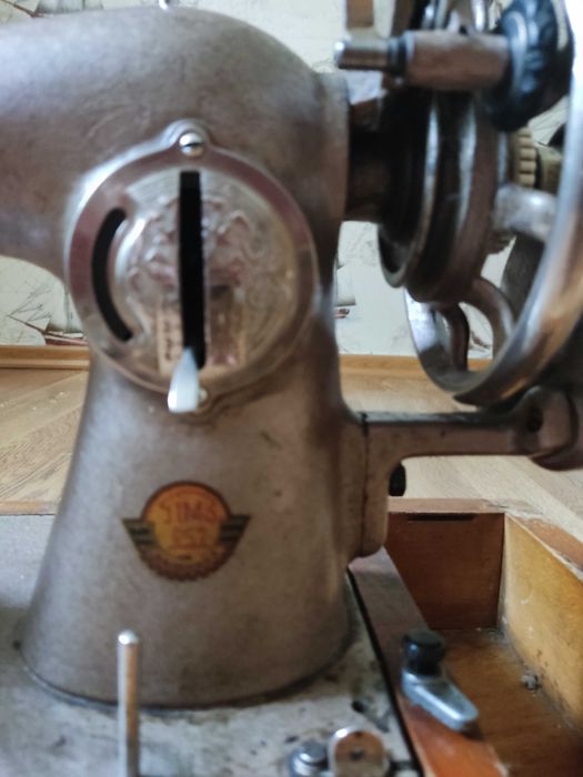 Швейная машинка , раритет