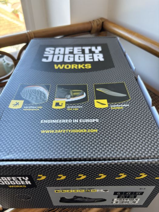 Incaltaminte ESD de protectie