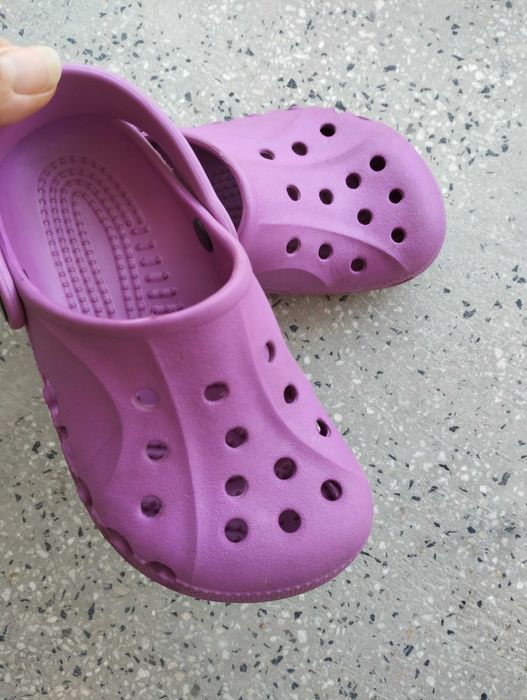 Обувки Keen и Crocs номер 29.