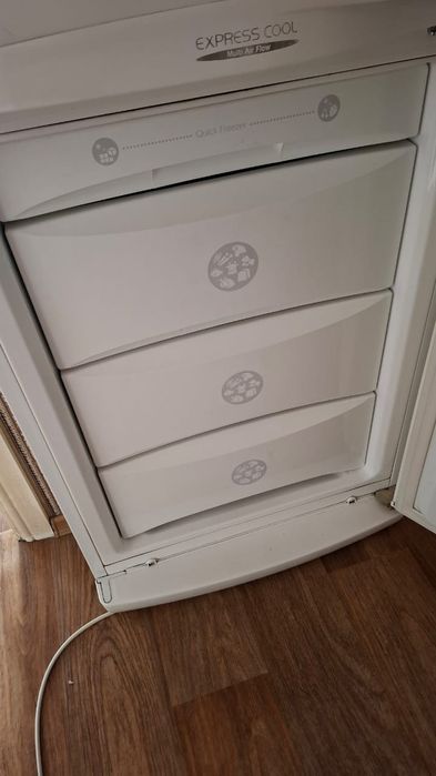 Холодильник и стиральная машинка