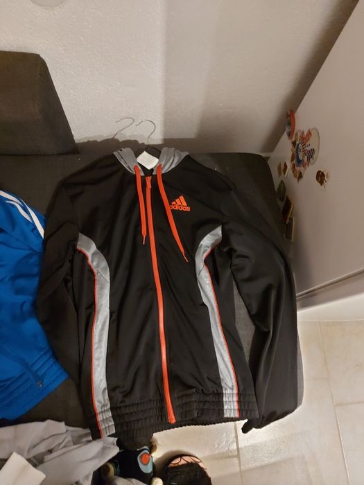 Суичър на Adidas