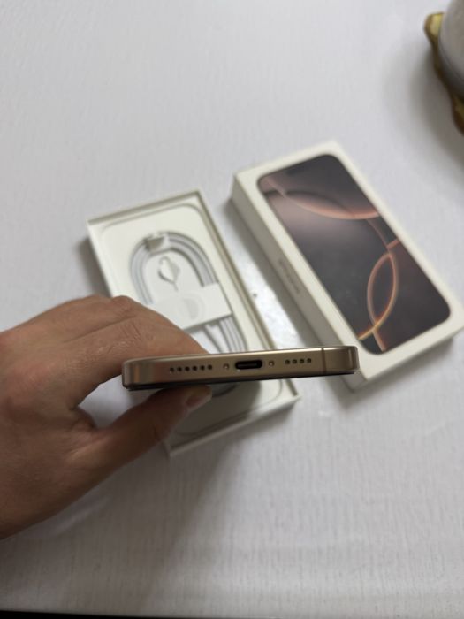 Продам IPhone 16pro max 256G EAC