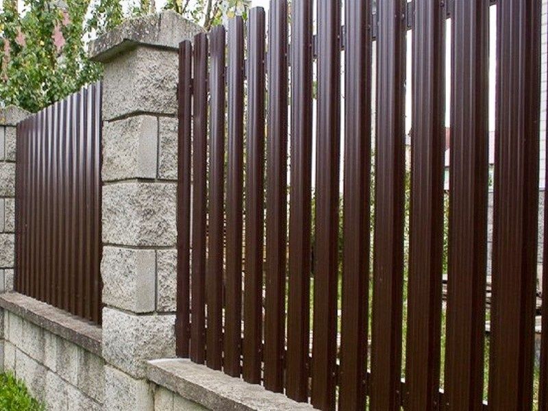 Евроштакетник установка, фундамент.