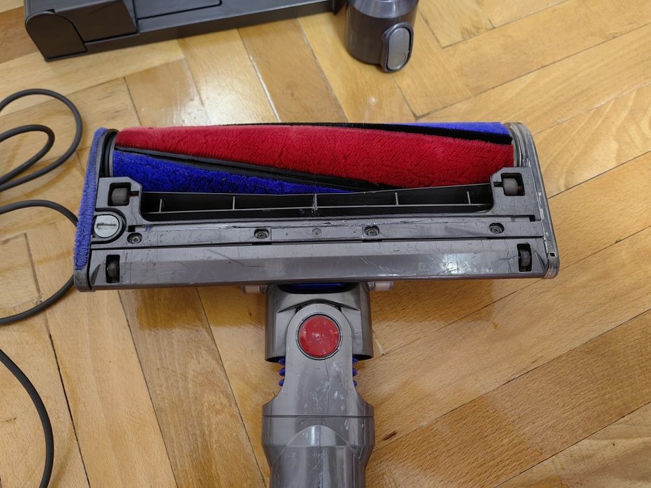 Dyson V6 Fluffly