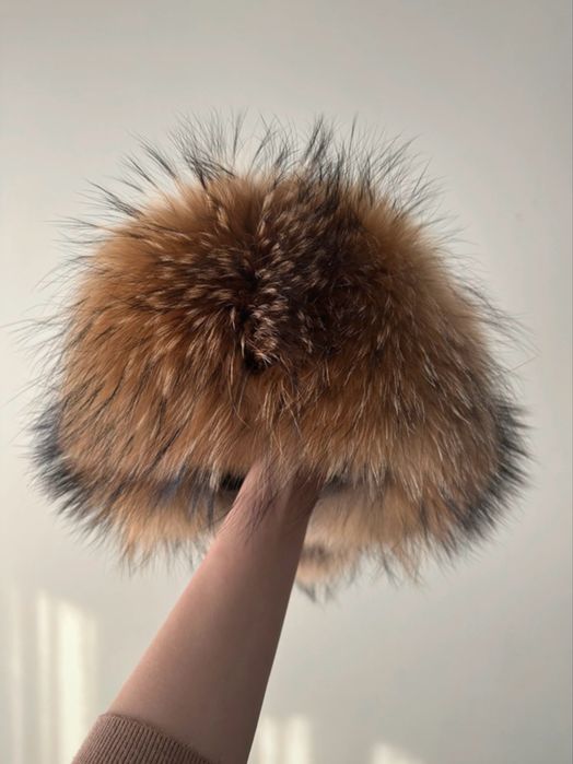 Caciula vu blana vulpe