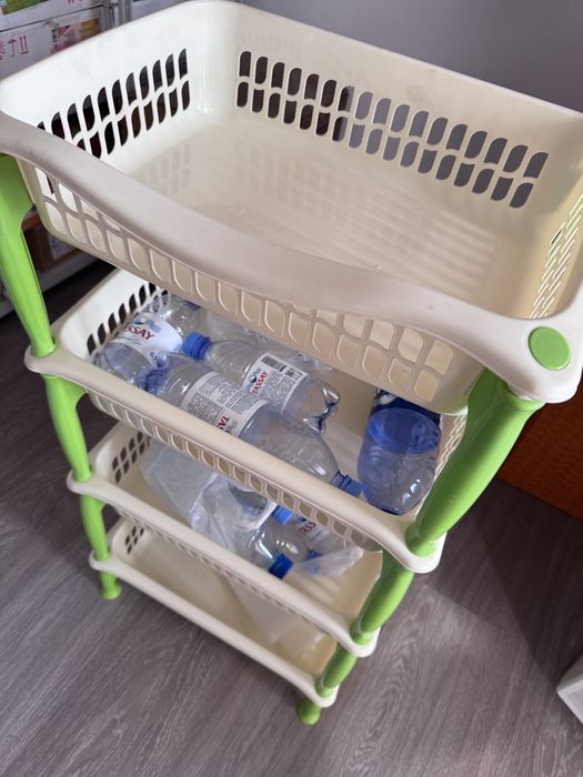 Продается этажерка для овощей - 3000 тенге.