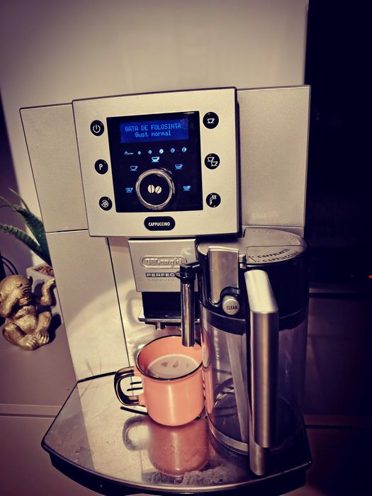 Espressor DeLonghi Perfecta Cappuccino