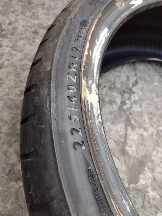 Топ състояние 2бр.225/40/19 Dunlop SMRT dot3219