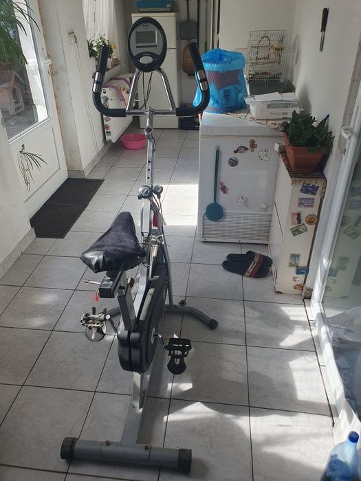 Bicicleta fitness.