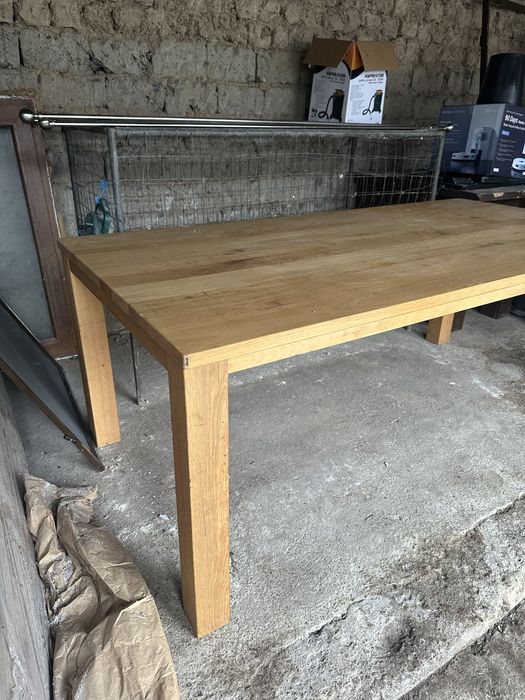 Masa din lemn masiv 8 persoane