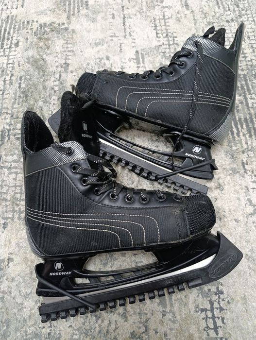 Продам коньки NORDWAY