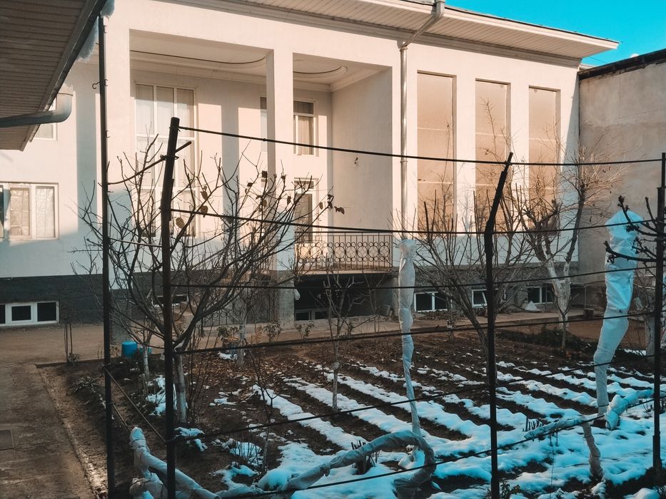 Sotiladi Hovli 6 sotik