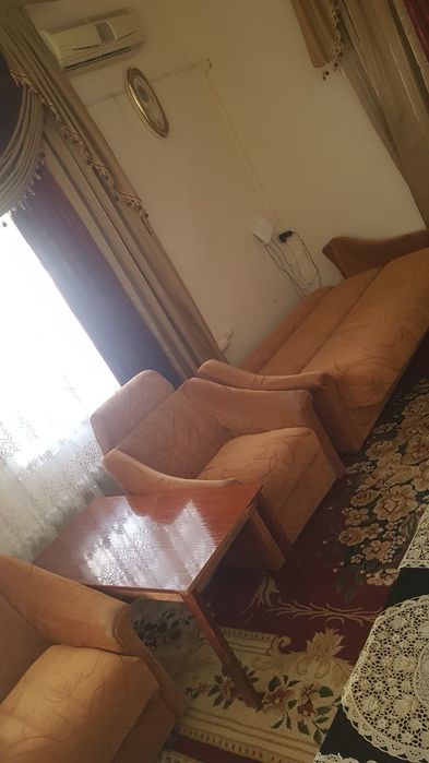 Диван в комплетке