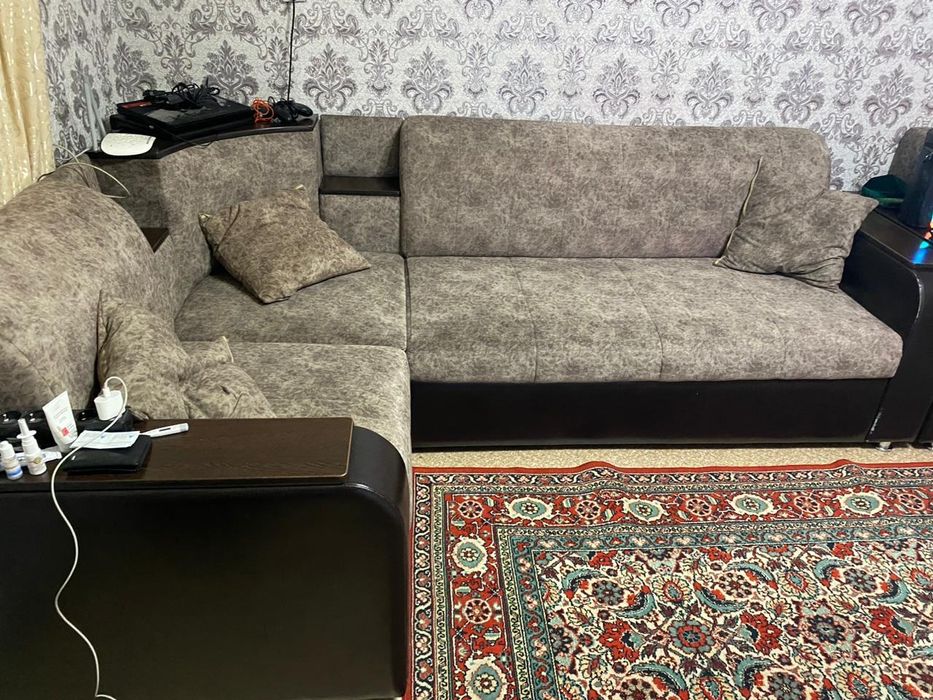 Продам диван и кресло