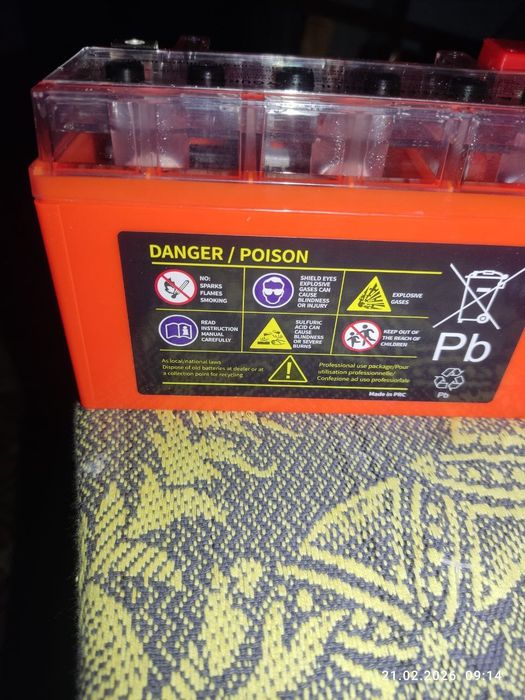 Акумлатор на мото