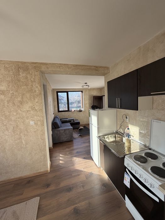 Къща в с Лесидрен.