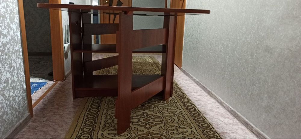 Продам стол тумбу
