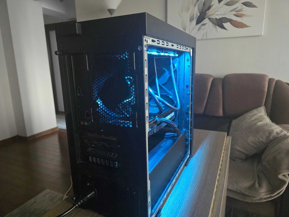 Calculator PC Gaming Lenovo T5 Ryzen 7 5800X RTX 4070