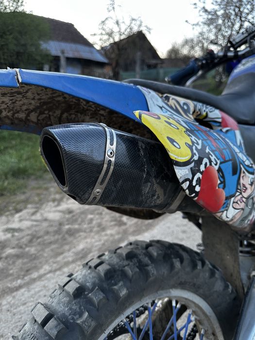 Yamaha wr 400.  F