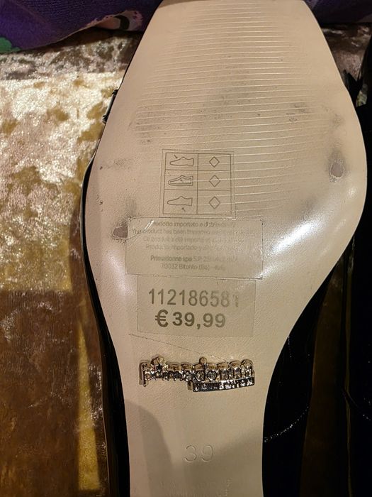 Елегантни обувки с нисък ток Primadonna