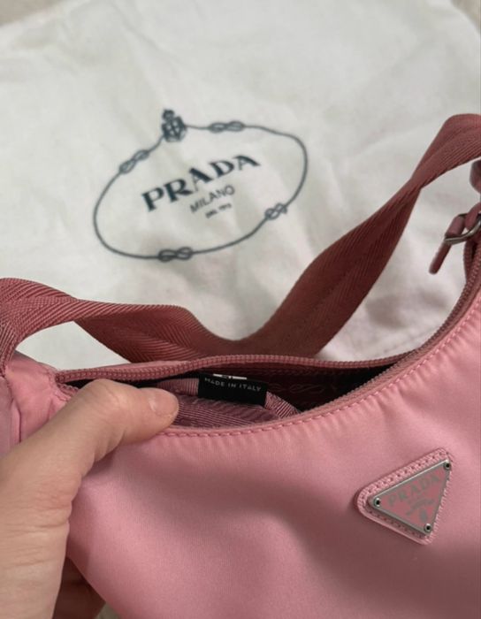 Geanta Prada Re-edition 2000