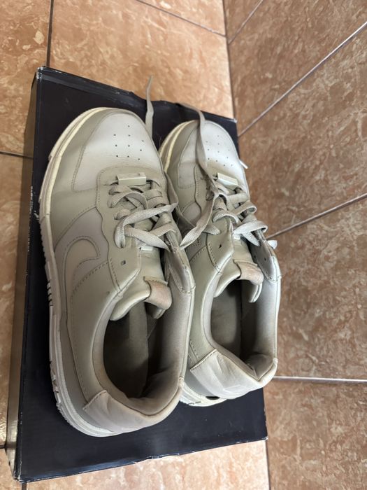 Nike Air Force 1 Pixel