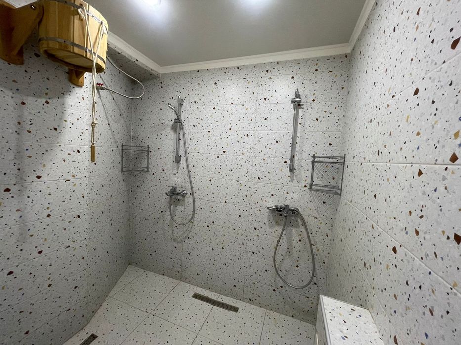 Сауна баня караоке бассейн 5000