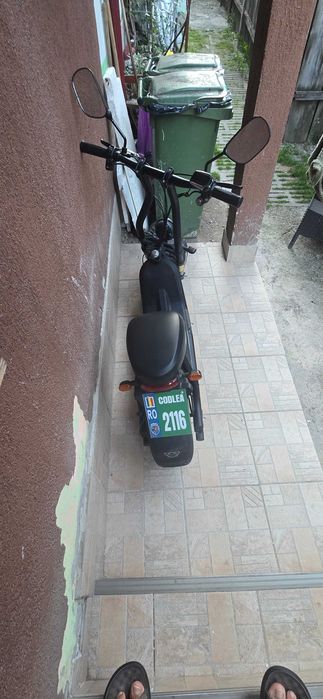 Se vinde moped electric .Mini harley