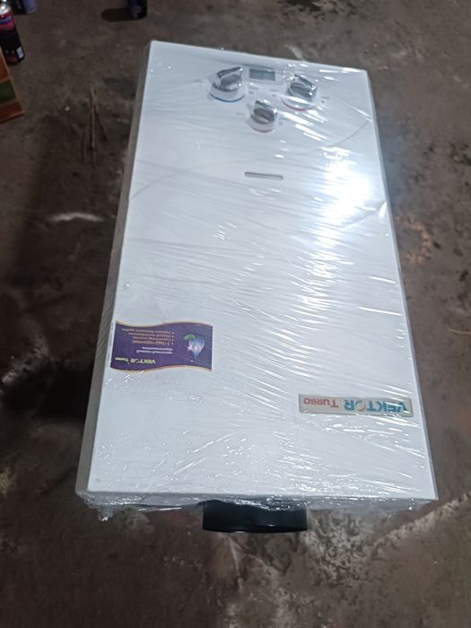 Газовый водонагреватель ,, vektor 12l " Россия