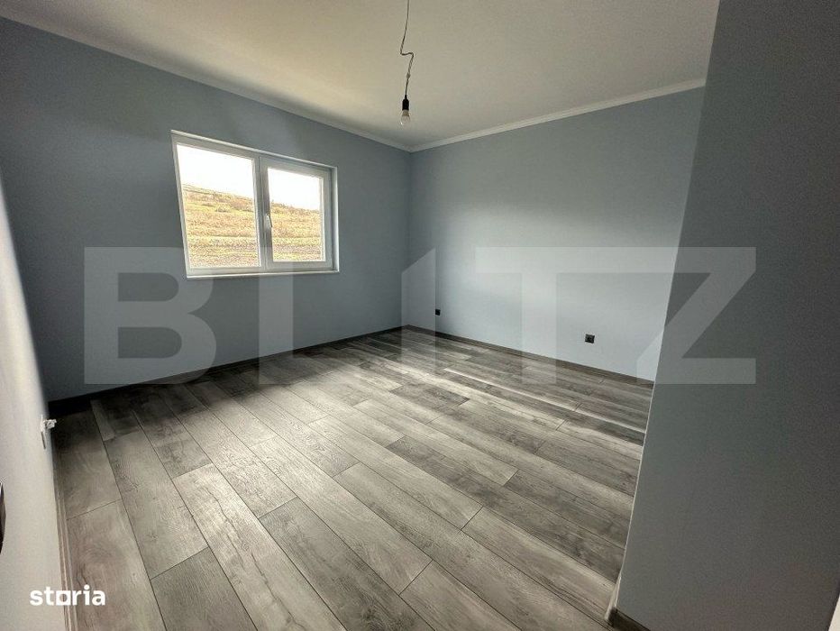 Casa individuala, 4 camere, 3 bai, garaj, zona Beta Residence