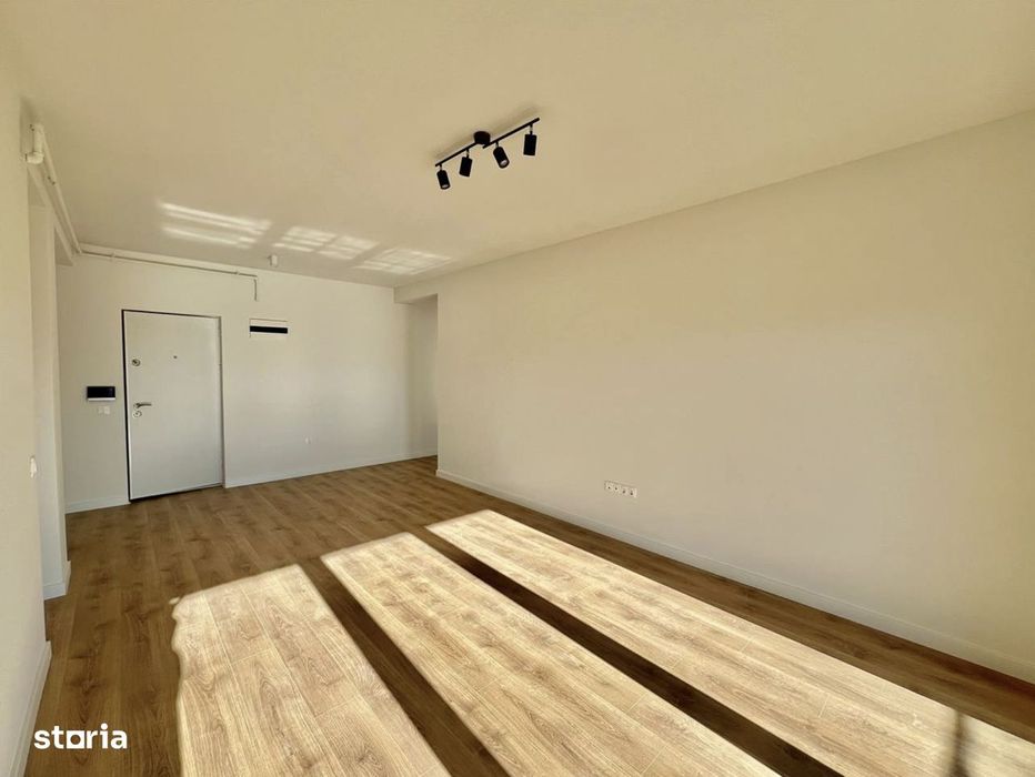 Apartament 2 camere, jaluzele electrice, pret avantajos, terasa, AC