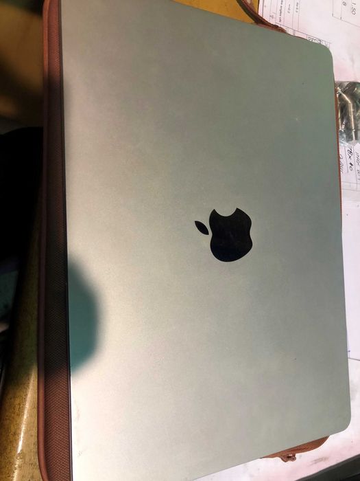 MACBOOK AIR MODEL A2681 pentru piese