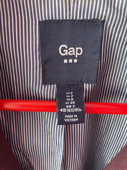 Sacou femei Gap burgundy masura S- XS