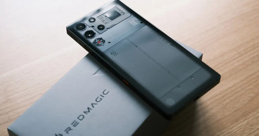 СРОЧНО! REDMAGIC 10 Pro 16/512GB Dusk