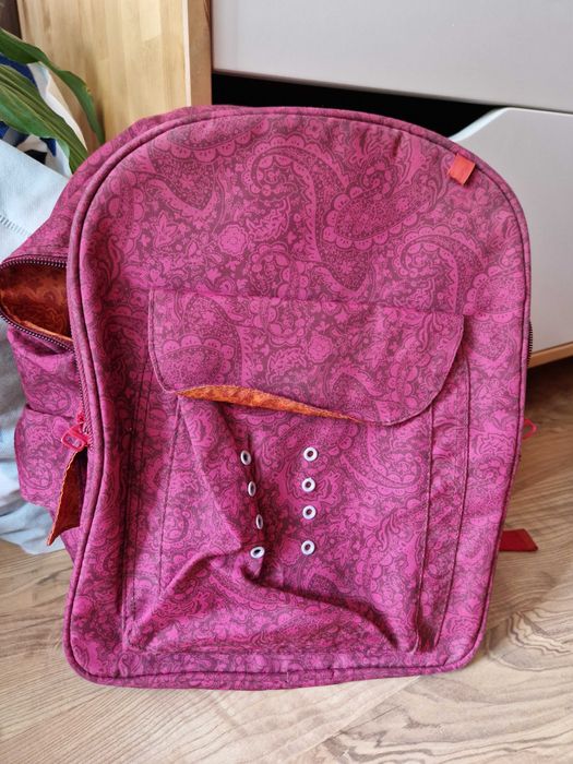 малка раничка за училище и не само