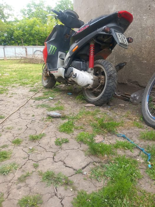 VÂND scuter piaggio nrg,2t,80cc,fără acte (defect)